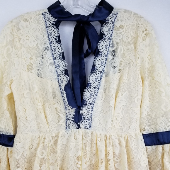 New Free People Ivory Guilded Lace Boho Open Back Dress Size XS - Picture 3 of 13
